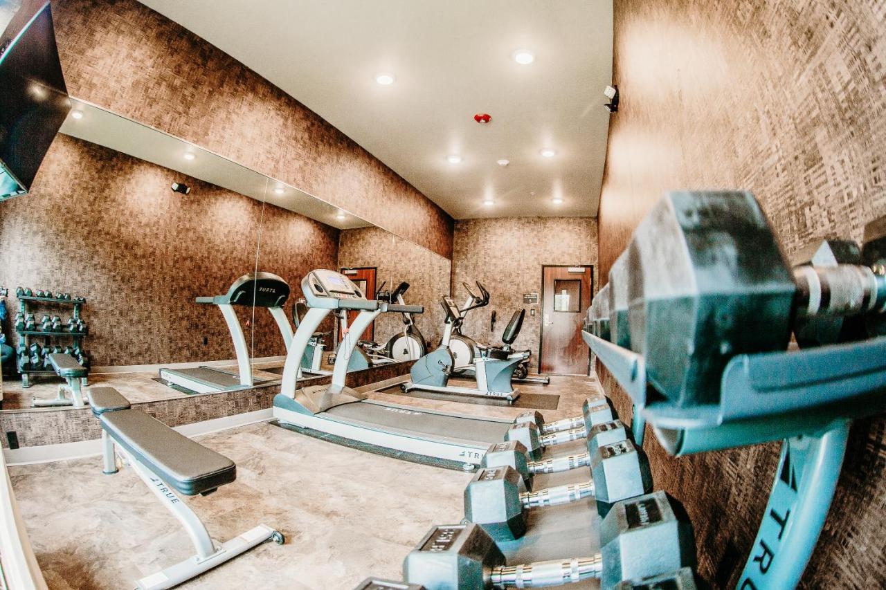Cobblestone Hotel & Suites إنترناشونال فولز المظهر الخارجي الصورة